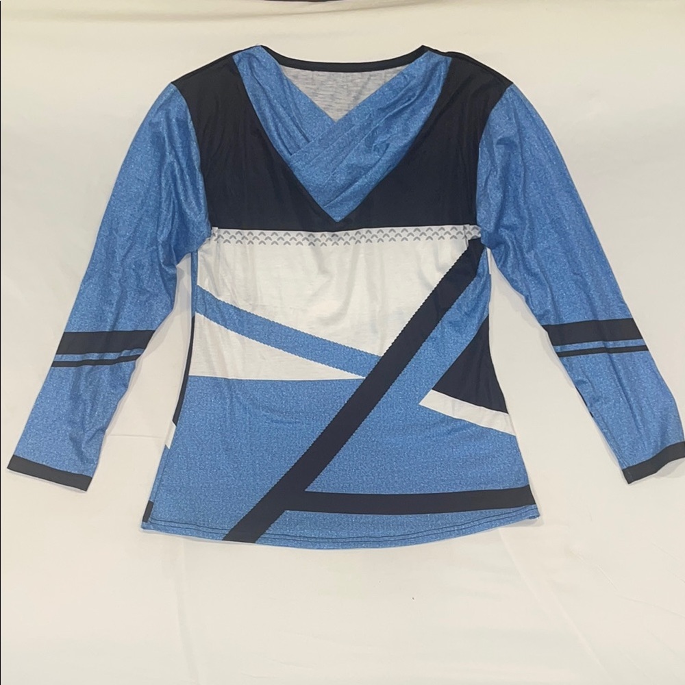 Graphic Blue and Black Fitted Blouse